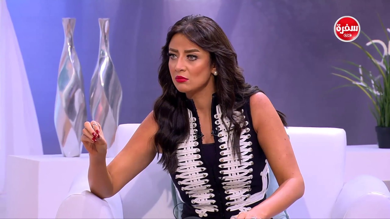 خطوات للعناية بالبشرة الجافة من ولاء بعاج  | هي وبس