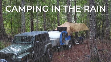 Kamperen in de regen in onze teardrop-trailer (Campilation)