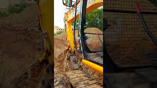 JCB Excavator with Hydraulic Breaker  | Backhoes screenshot 4