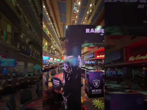 Fontainebleau Hotel- Standard Double Queen Room - Virtual Tour #casino #gambling #hotel