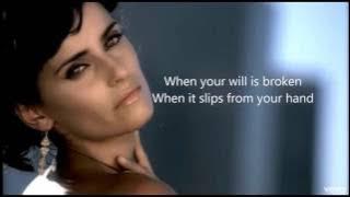 Nelly Furtado - Say it right (lyrics)