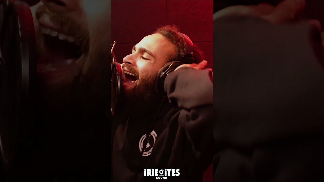 Junior Roy & Irie Ites - Trouble A Town (Dubplate) 7