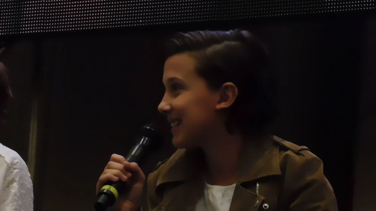 Милли Бобби Браун (Очень странные дела) @ RICC 2016