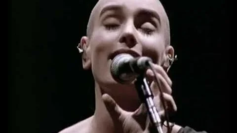 Sinead O'Connor - Live, Arena del Mare, Genoa, Italy, July 8th 2010