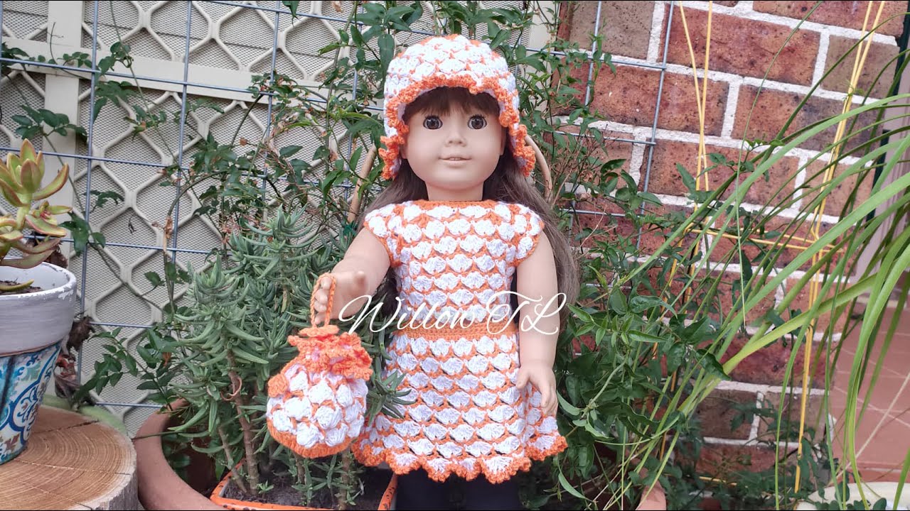 Crochet a dress for 18 inch dolls - YouTube