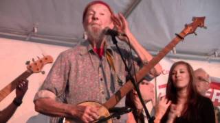 Pete Seeger and the Rivertown Kids at the Beacon