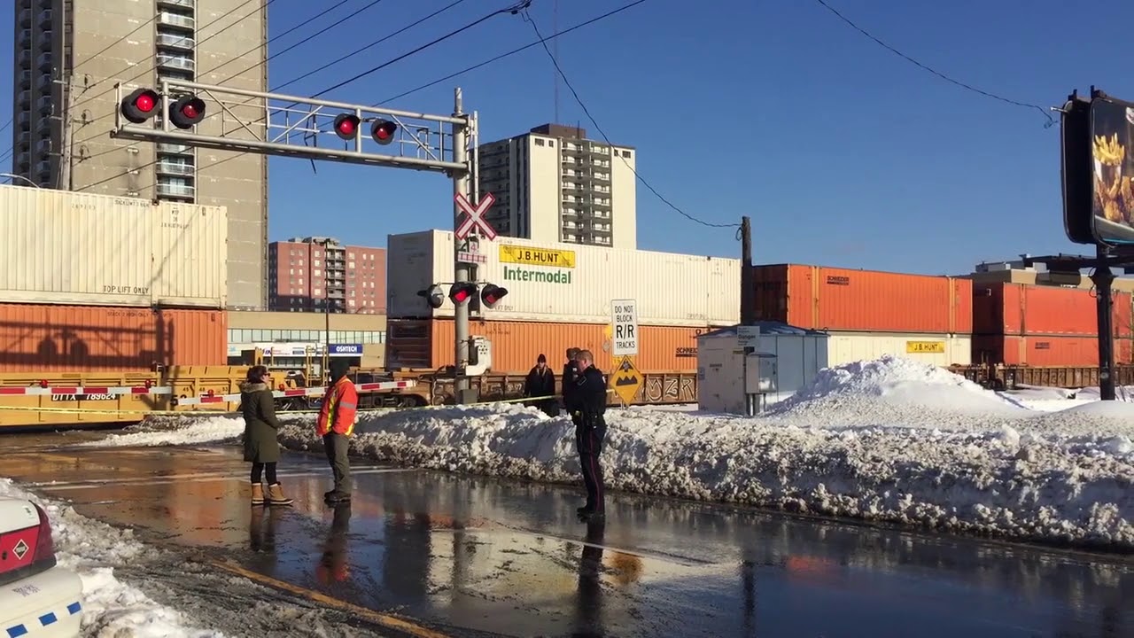 camera iphone 8 plus apk Snowplow operator killed