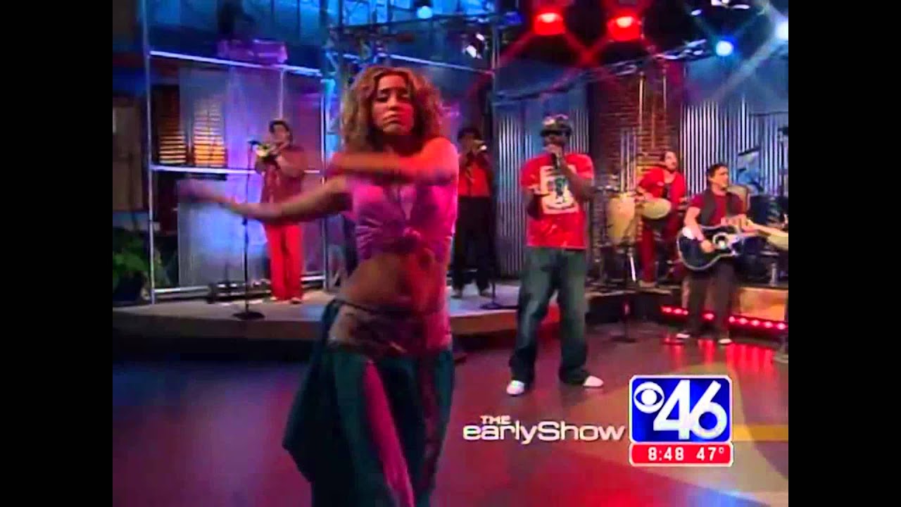 Shakira Hips Don T Lie Youtube