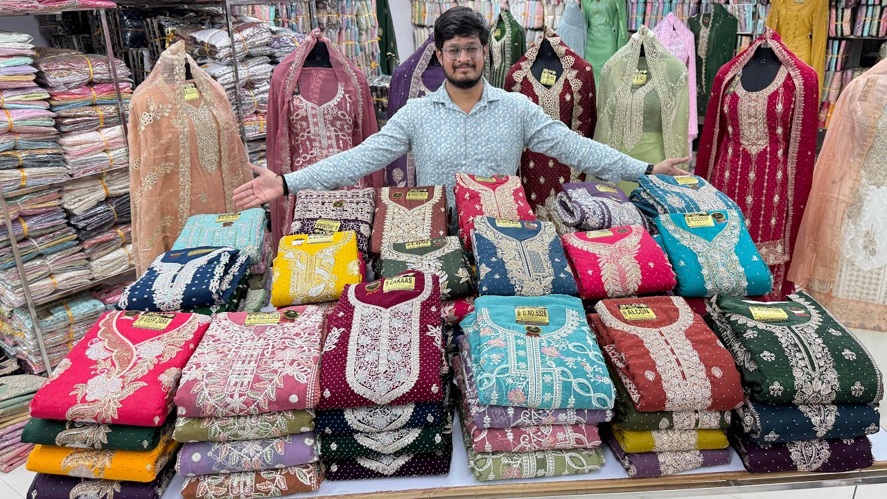 Рабочие костюмы от 69 рупий, общей стоимостью 1000 рупий. Эти товары также продаются на рынках Су...