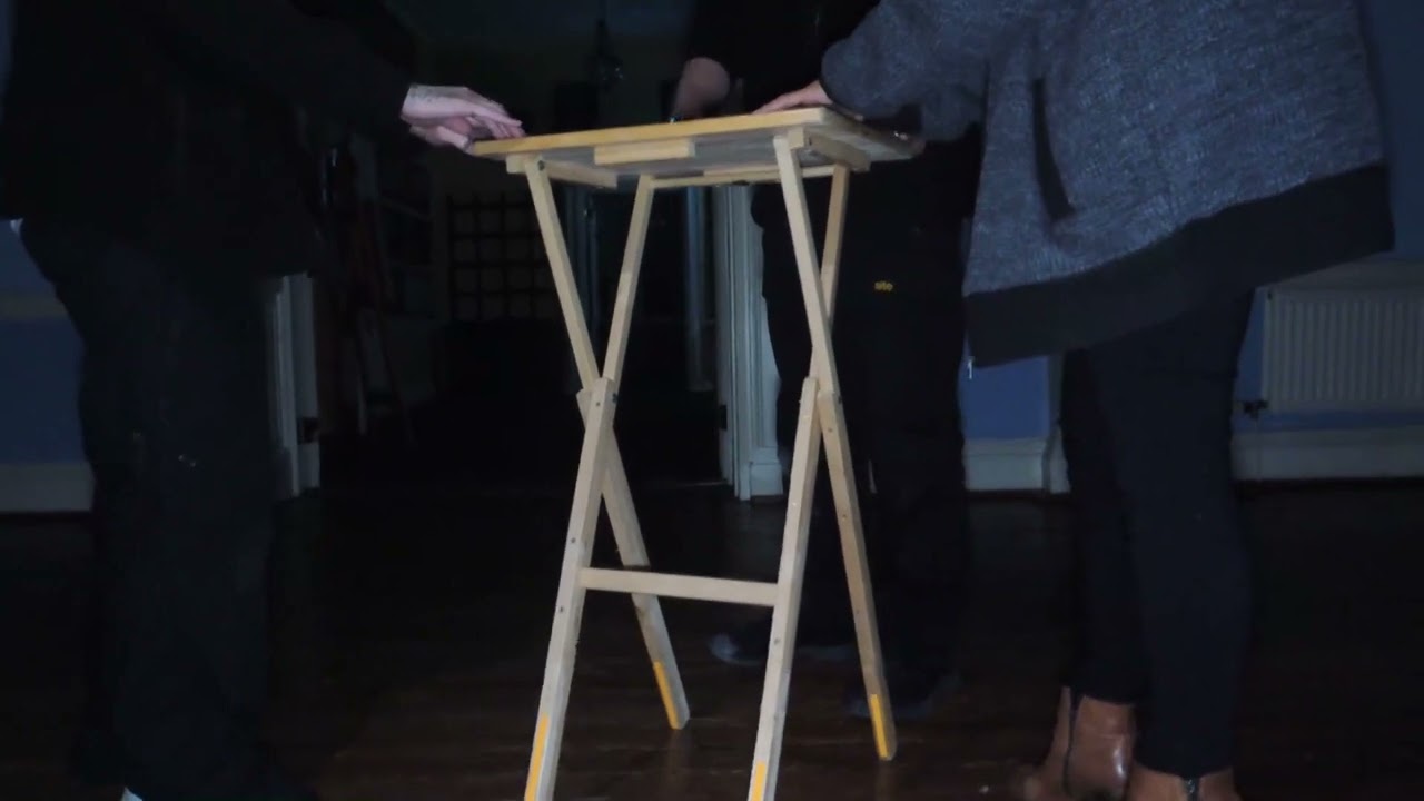 Devizes Town Hall ghost hunt - 30th October 2022 - Table Tilting