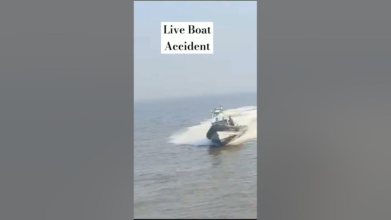 Speed Boat Crash With Seven Passengers What Happened Live Speed Boat Accident.. Near Elephanta Cave's - YouTube