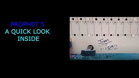 A quick look inside my Sequential Circuits Prophet 5 synthesizer