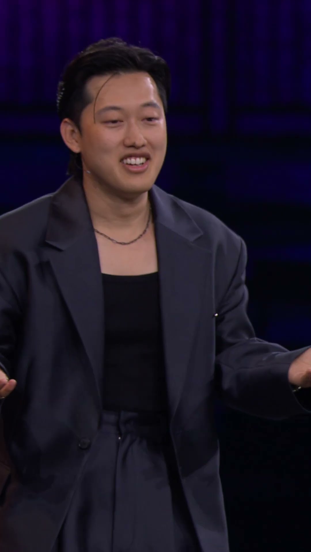 Having your photo taken doesn’t have to STRESS you out #DavidSuh #TEDTalk #Selfies