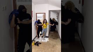 Download Lagu Kaget ada maling di rumah cewek cantik dikejar nenek GRANDONG penyihir sampe masuk MP3