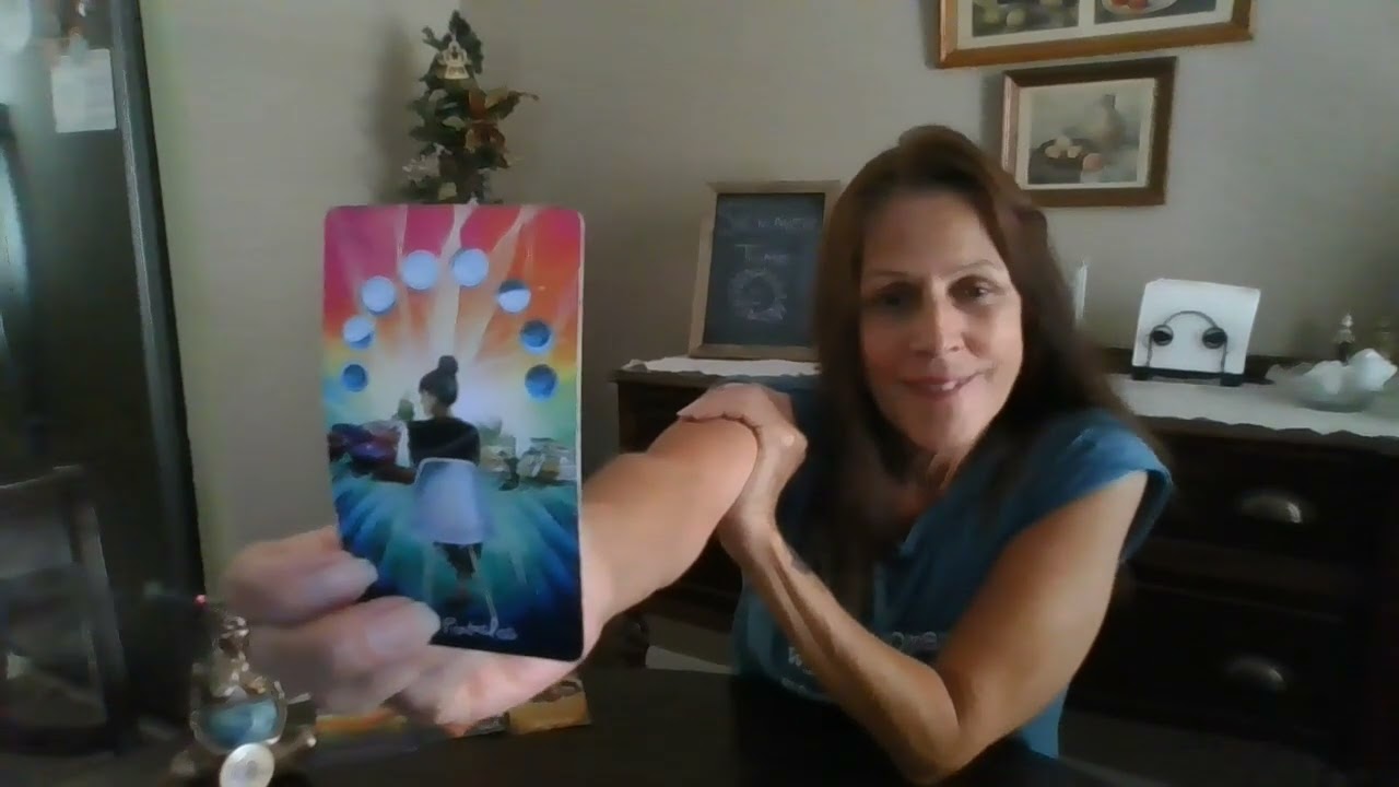 Leo July 2022 Love Reading