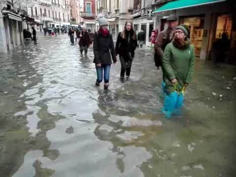 Acqua alta a Venezia (High water in Venice), Cannaregio tour