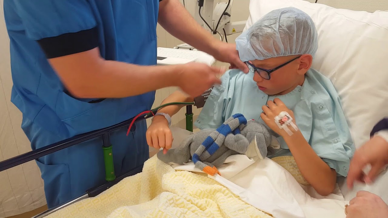 Voorbereiding op een medische ingreep_narcose met infuus