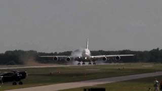 Airbus A380 Aterrizaje dificil [HD]