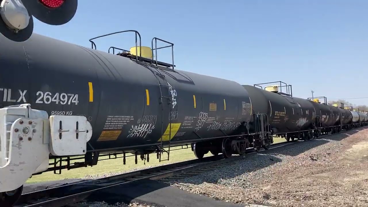 E Martin Street railroad crossing, UP 7703 Manifest, Modale, IA