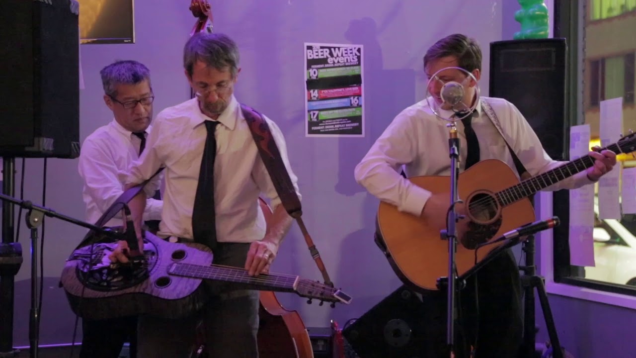 Wandering by Justin Townes Earle - bluegrass music by  Muleskinner Stomp