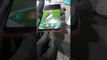 Quando o celular não quer desligar a tela?