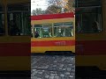 Трамвай Schindler be 4/8 у Львові перетинає вул.Чупринки і прямує далі по 9 маршруту