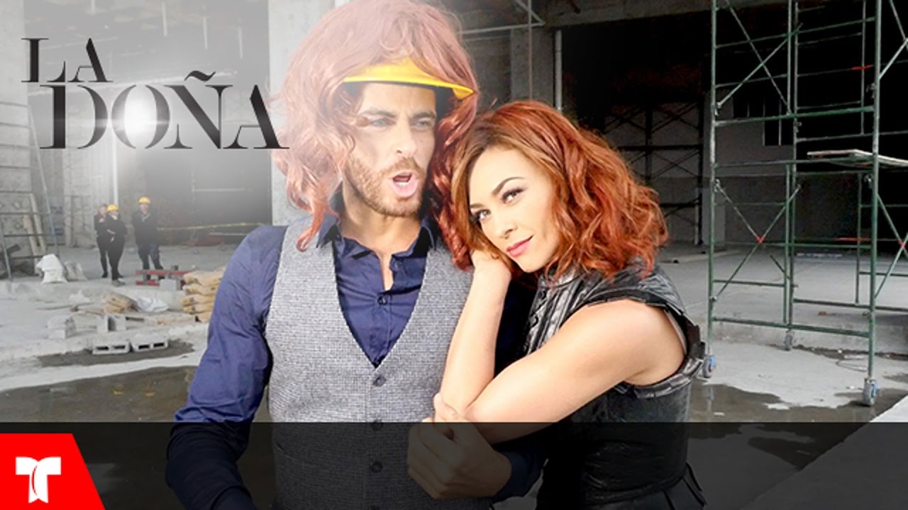 La Doña | Disfruta el detrás de cámaras de la primera escena de La Doña | Telemundo