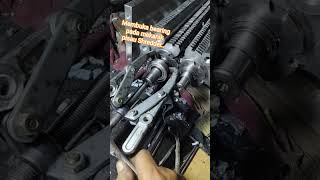 membuka bearing pada mekanik pisau shredder..#mekanik #shredder #bearing #shortvideo #jangkauanluas