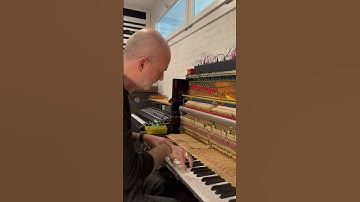 Thumbnail of Guess the song