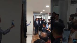 Mukesh Ambani Visits One Of His Offices  Speaks With Staff Of His Company shorts ytshort ytviral