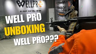 We Did a Quick Random Unboxing of Our Own WE249!