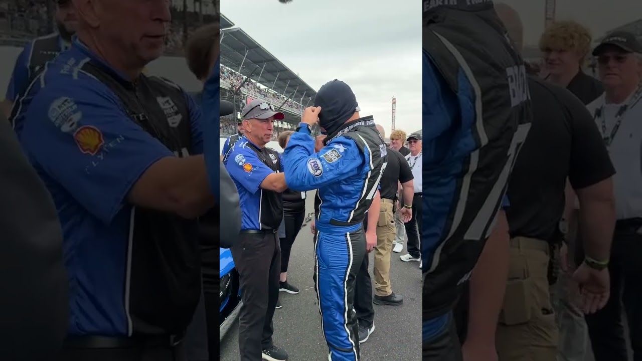 Tom Brady 🐐 puts on gear for the 