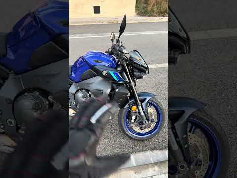 ❄️🏍️ DOS TIPOS DE MOTEROS: LOS QUE RUEDAN EN INVIERNO Y LOS QUE NO 😎 #MOTEROS #INVIERNO #MOTOS