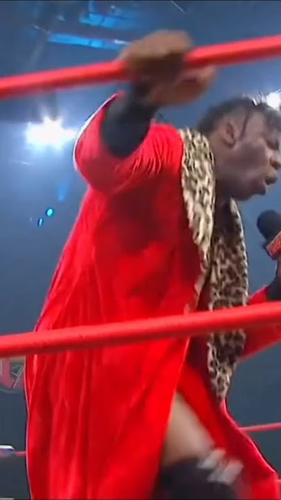 Booker T/ Blacksnow commentates his own beatdown
