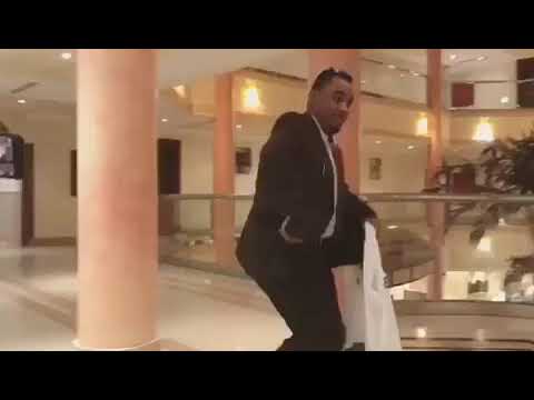 رقص احمد الصباغ على اغنية الاجازه لايفوتكم