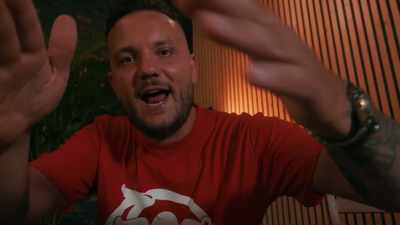 Rezultat feat. Łapa TWM, DJ Gondek - INTERES auf YouTube ansehen Rezultat feat. Łapa TWM, DJ Gondek - INTERES auf YouTube ansehen