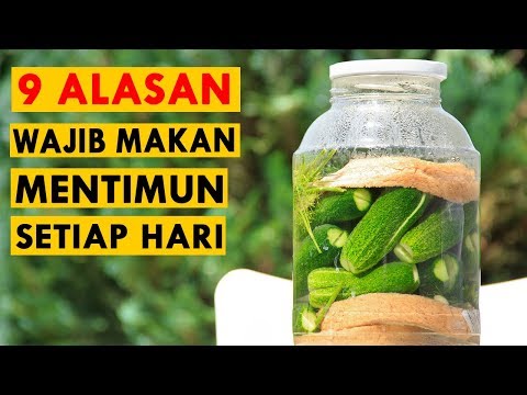 Video: Memberi Makan Mentimun Dengan Abu: Bagaimana Anda Bisa Memberi Mereka Makan Di Lapangan Terbuka Dan Di Rumah Kaca? Bagaimana Cara Mengencerkan Larutan Penyiraman Dengan Benar? Manf