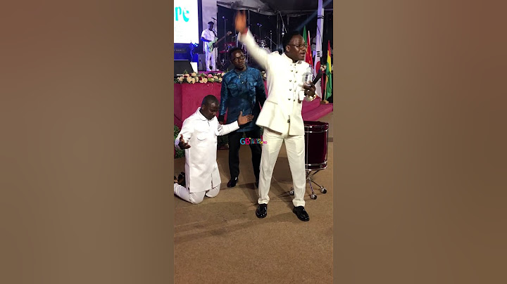 Apostle Amoako Atta recounts how Francis Amo helped him some years ago 😍
