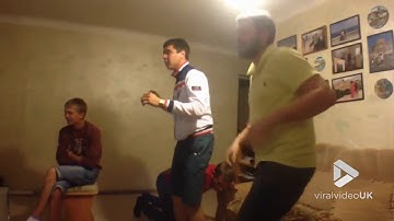 Viral Video UK: Kinect fail