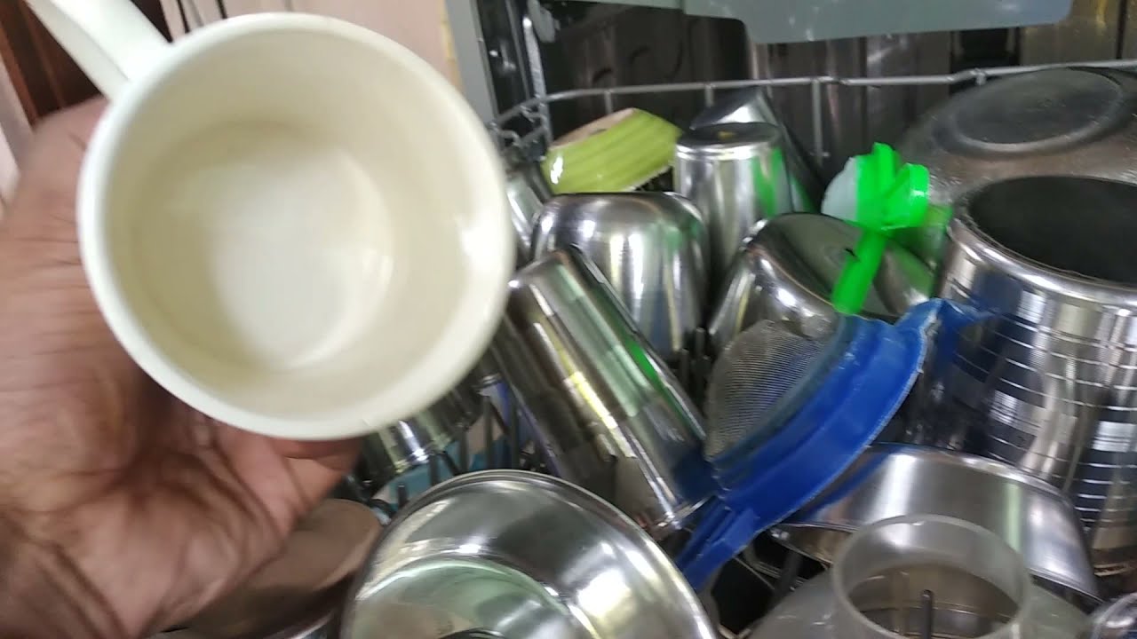 Amazon Basics 14 Place Setting Dishwasher, Silver