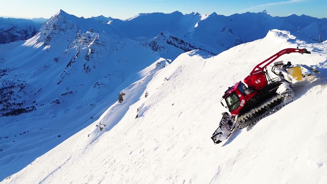 Une dameuse sur une piste de ski de vitesse !
