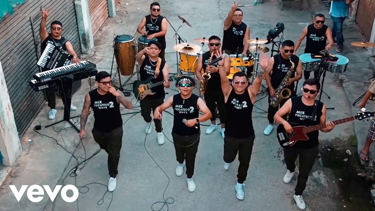 Mix Yucateco 2: Soy Moreno/La Piragua/Bailarás/Morena/El Baile Del Pavo/Cuco El Perruco