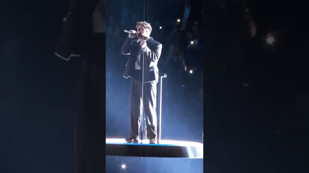 There’s nothing ordinary about Alex Warren’s performance at the 