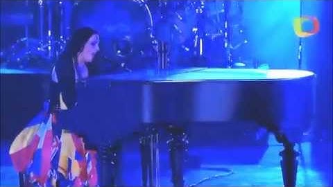 My Heart Is Broken ( Live Bogotá , Colombia ) - Evanescence