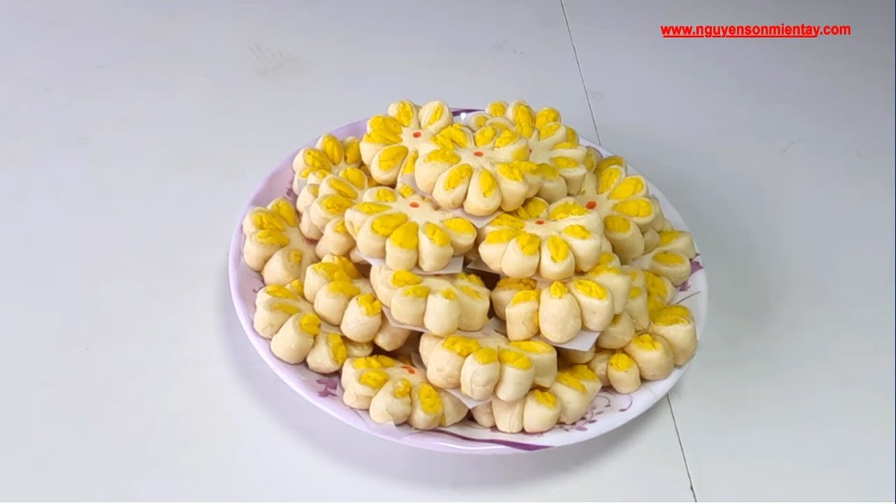 Cách Pha Bột Làm Bánh Hoa Mai | Món Ăn Tráng Miệng Ngon | Nguyễn Sơn Miền Tây # 184