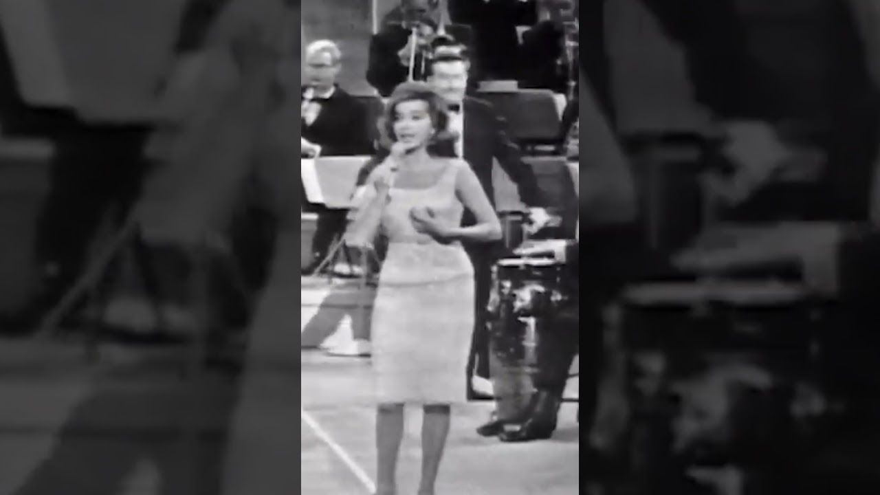 YouTube에서 Xavier Cugat & Abbe Lane - Perfidia, Frenesi & Bésame Mucho #Shorts 보기 YouTube에서 Xavier Cugat & Abbe Lane - Perfidia, Frenesi & Bésame Mucho #Shorts 보기