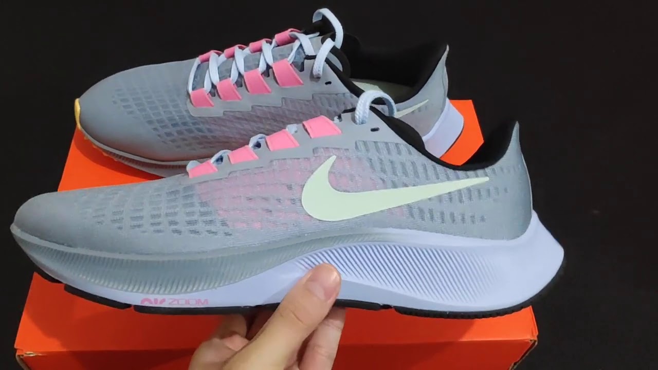 Quick Look : Nike Air Zoom Pegasus 37 Obsidian Mist - YouTube