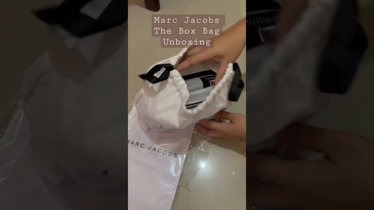 Unbox the Marc Jacobs Snapshot Camera Bag with me 💝 • • #unboxing #b