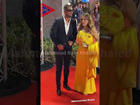 رومانسية عمرو سعد وزوجته علي ريد كاربت مهرجان الدير جيست