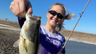 ULTRA WINDY Winter day Pond Bass Fishing Texas